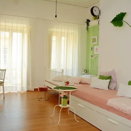 Frühstückspension Lurooms