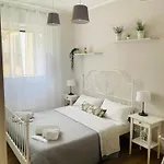 Lurooms- In