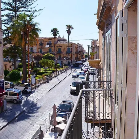 Lurooms 住宿加早餐酒店 诺托