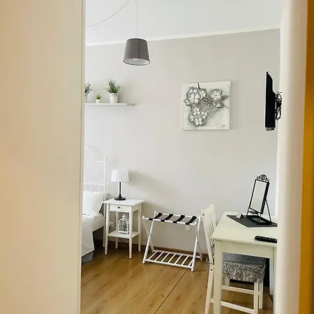 Bed & Breakfast Lurooms- In Noto