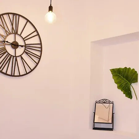 Mia's Noto